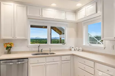 221 Baker View Lane, Camano Island, WA 98282 - Photo 33