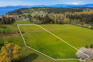 221 Baker View Ln, Camano Island, WA 98282 - Photo 7