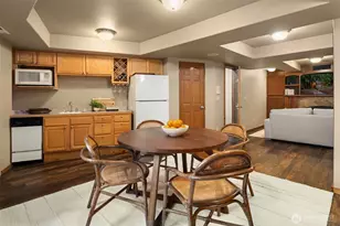 11205 NE 95th St, Kirkland, WA 98033 - Photo 21