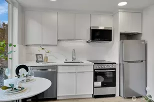 2374 Franklin Ave E, Seattle, WA 98102 - Photo 17