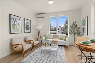 2374 Franklin Ave E, Seattle, WA 98102 - Photo 9