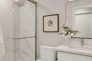 2374 Franklin Ave E, Seattle, WA 98102 - Photo 23