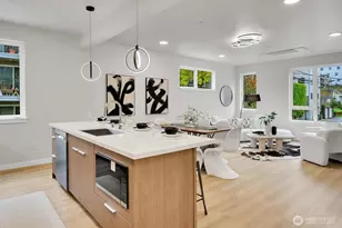 2374 Franklin Ave E, Seattle, WA 98102 - Photo 3