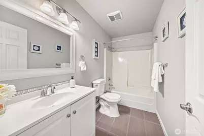 11130 NE 37th Court, Bellevue, WA 98004 - Photo 23