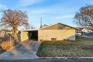 205 E Cedar St, Othello, WA 99344 - Photo 23