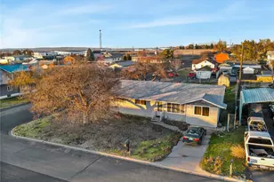 205 E Cedar St, Othello, WA 99344 - Photo 25