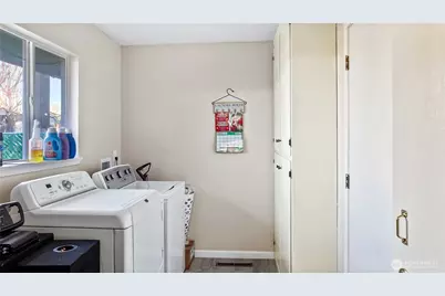 205 E Cedar Street, Othello, WA 99344 - Photo 9