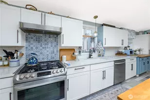 1238 W 11th St, Port Angeles, WA 98363 - Photo 9