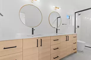 3239 61st Ave SW, Seattle, WA 98116 - Photo 21