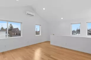 3239 61st Ave SW, Seattle, WA 98116 - Photo 19