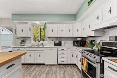 16 Harrison Street, South Bend, WA 98586 - Photo 13