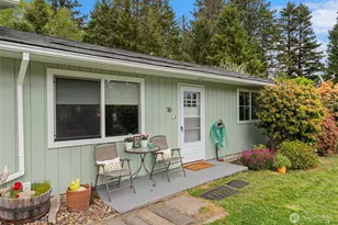 16 Harrison St, South Bend, WA 98586 - Photo 1