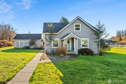 933 Crescent Street, Raymond, WA 98577 - Photo 1