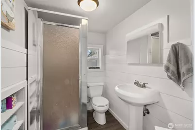 933 Crescent Street, Raymond, WA 98577 - Photo 21