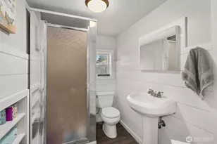 933 Crescent St, Raymond, WA 98577 - Photo 21