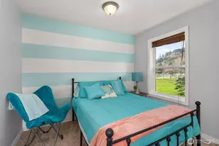 933 Crescent St, Raymond, WA 98577 - Photo 15