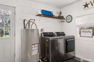 933 Crescent St, Raymond, WA 98577 - Photo 23