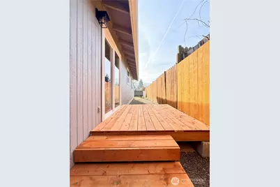 832 S 74th Street, Tacoma, WA 98408 - Photo 29