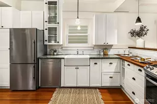 2572 3rd Ave W, Seattle, WA 98119 - Photo 9