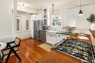 2572 3rd Ave W, Seattle, WA 98119 - Photo 9