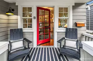 2572 3rd Ave W, Seattle, WA 98119 - Photo 3