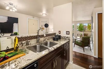 13209 Newcastle Way #B201, Newcastle, WA 98059 - Photo 15