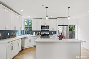 15610 5th Ave NE, Shoreline, WA 98155 - Photo 3