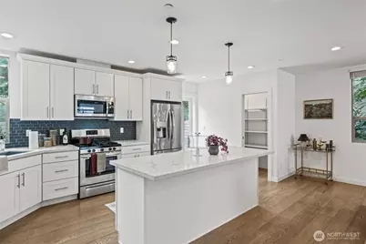 15610 5th Avenue NE #C, Shoreline, WA 98155 - Photo 5