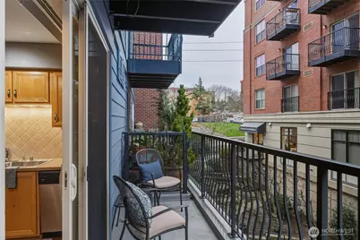 960 Harris Avenue #307, Bellingham, WA 98225 - Photo 9