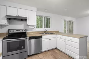 22518 Bluewater Dr SE, Yelm, WA 98597 - Photo 11