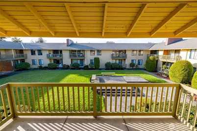 310 S 11th Street #204, Mount Vernon, WA 98274 - Photo 3