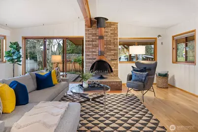 15760 Meridian Avenue N, Shoreline, WA 98133 - Photo 3