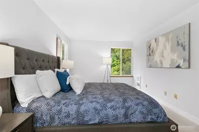 13717 Linden Avenue N #313, Seattle, WA 98133 - Photo 15