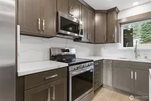 1281 Admirals Dr, Coupeville, WA 98236 - Photo 3