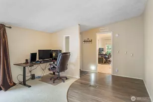 369 W Tahuyeh Dr, Bremerton, WA 98312 - Photo 5