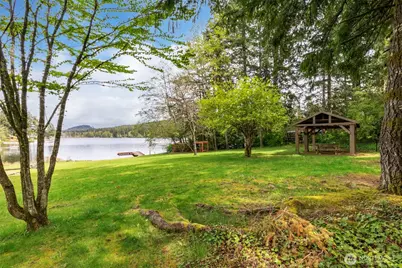 369 W Tahuyeh Drive, Bremerton, WA 98312 - Photo 31