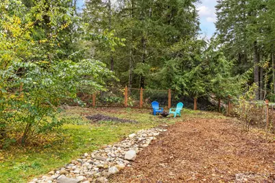 369 W Tahuyeh Drive, Bremerton, WA 98312 - Photo 23