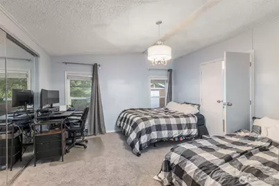 369 W Tahuyeh Drive, Bremerton, WA 98312 - Photo 13