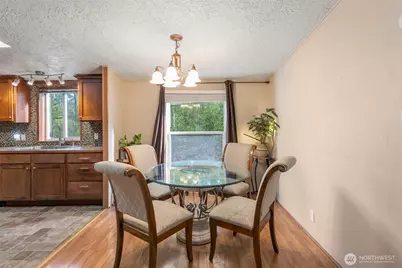 369 W Tahuyeh Drive, Bremerton, WA 98312 - Photo 9