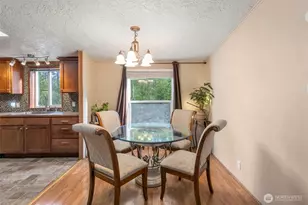 369 W Tahuyeh Dr, Bremerton, WA 98312 - Photo 9