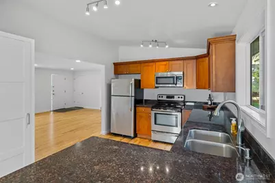 20430 12th Avenue S, SeaTac, WA 98198 - Photo 5