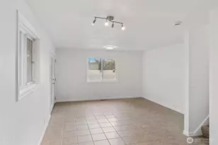 20430 12th Ave S, SeaTac, WA 98198 - Photo 9