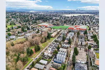 9523 Ashworth Avenue N #C, Seattle, WA 98103 - Photo 27