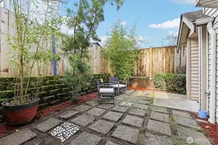 9523 Ashworth Ave N, Seattle, WA 98103 - Photo 21