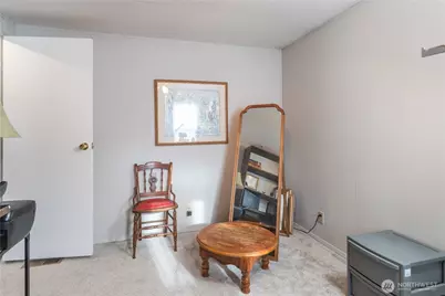 517 NW Silver Meadow Lane, Bremerton, WA 98311 - Photo 17