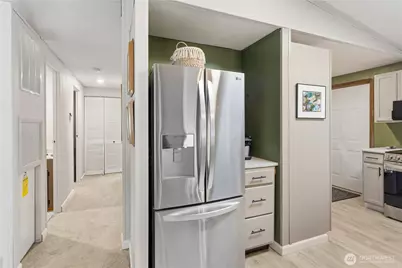 517 NW Silver Meadow Lane, Bremerton, WA 98311 - Photo 11