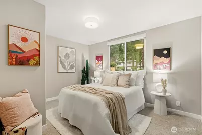 16130 SE Newport Way, Bellevue, WA 98006 - Photo 17