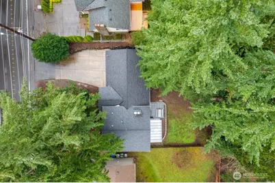 16130 SE Newport Way, Bellevue, WA 98006 - Photo 35