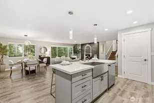 16130 SE Newport Way, Bellevue, WA 98006 - Photo 11