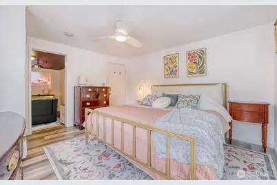 4034 NE 109th Street, Seattle, WA 98125 - Photo 19